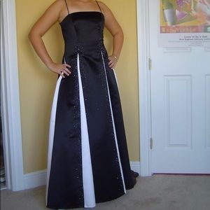 NEVER WORN Black & White & Rhinestone Ballgown